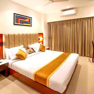 Hotel Hills Park Pathanamthitta